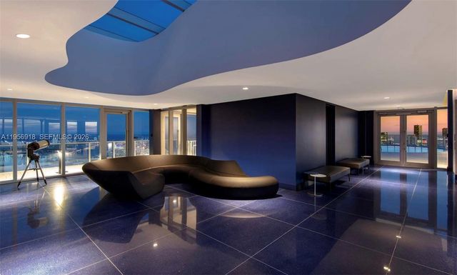 851 NE 1st Ave 2401, Miami, FL 33132