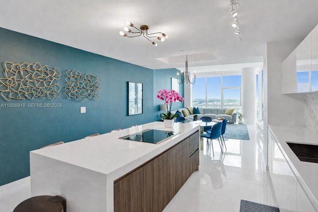 851 NE 1st Ave 2401, Miami, FL 33132