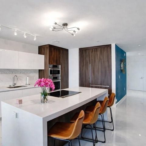 851 NE 1st Ave 2401, Miami, FL 33132