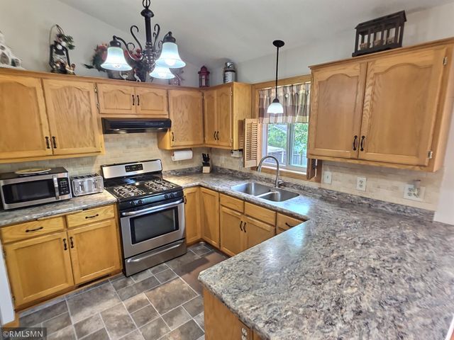 12617 Rolling Ridge Road, Becker, MN 55308