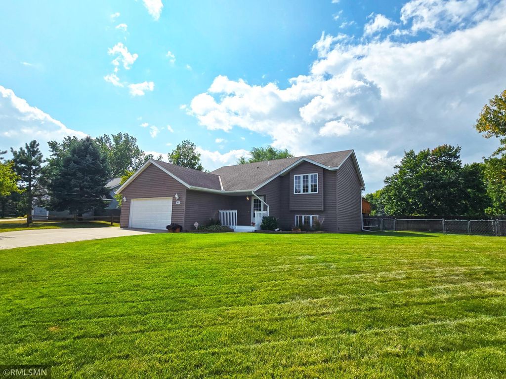 12617 Rolling Ridge Road, Becker, MN 55308