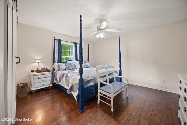 7113 Alma June Way, Louisville, KY 40228