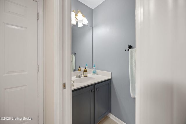 7113 Alma June Way, Louisville, KY 40228