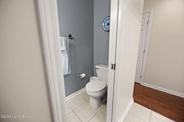 7113 Alma June Way, Louisville, KY 40228