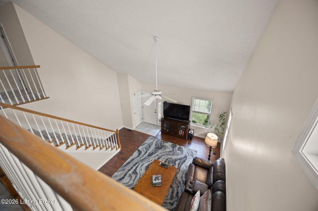 7113 Alma June Way, Louisville, KY 40228