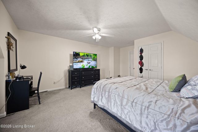 7113 Alma June Way, Louisville, KY 40228