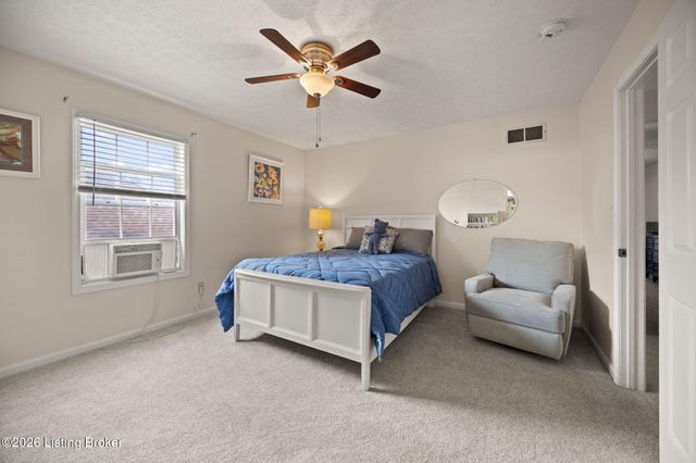7113 Alma June Way, Louisville, KY 40228