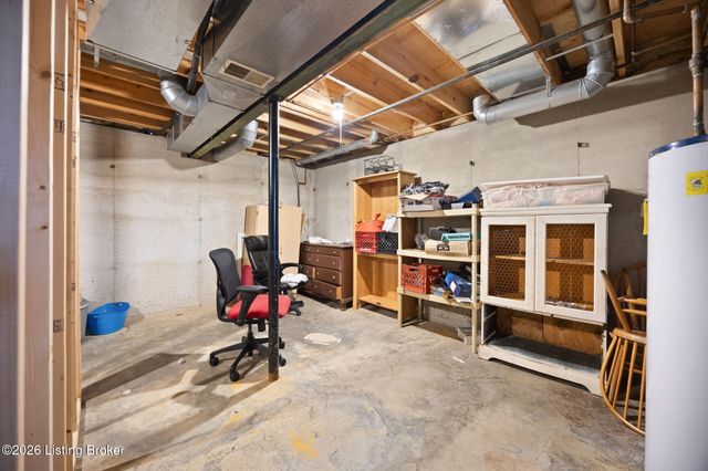 7113 Alma June Way, Louisville, KY 40228