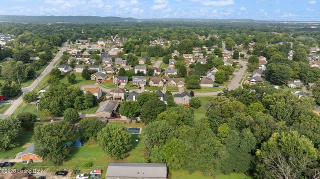 7113 Alma June Way, Louisville, KY 40228