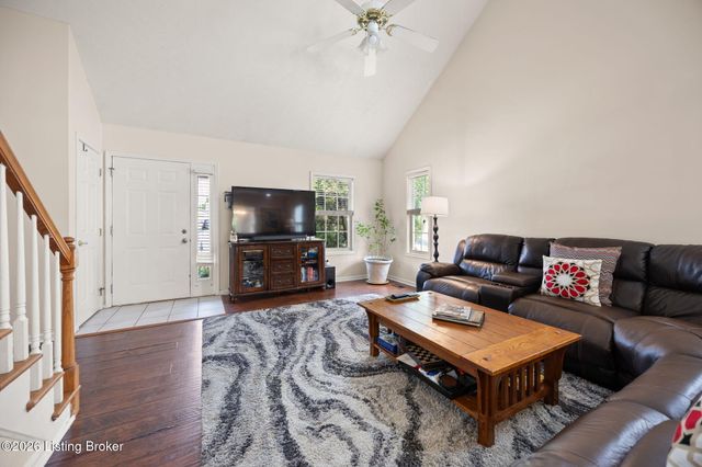 7113 Alma June Way, Louisville, KY 40228