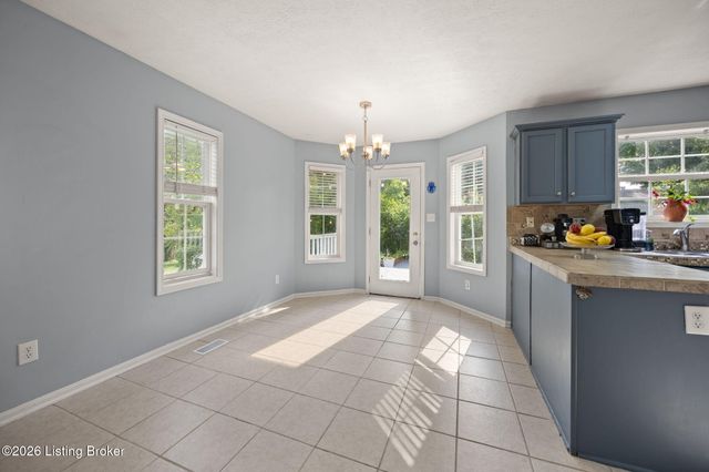 7113 Alma June Way, Louisville, KY 40228