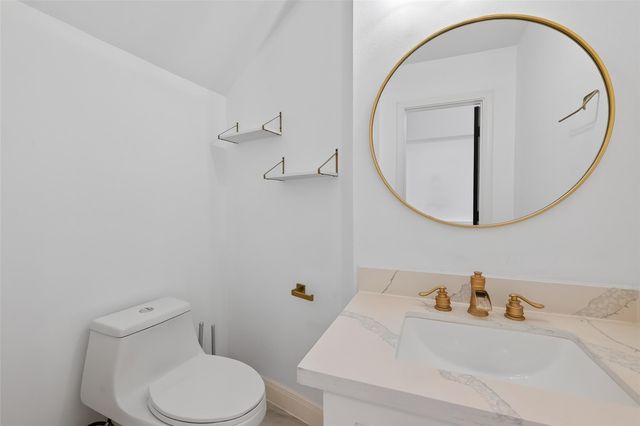 3839 Lakeridge Canyon Drive, Sugar Land, TX 77498