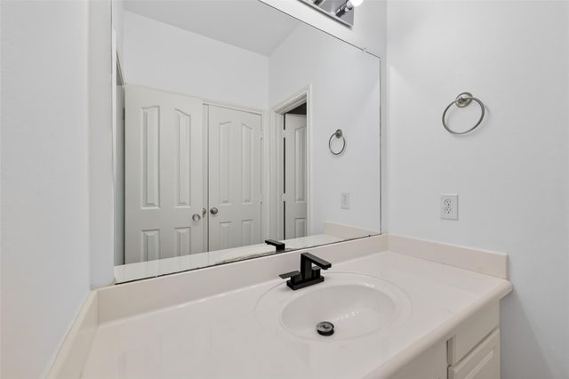 3839 Lakeridge Canyon Drive, Sugar Land, TX 77498