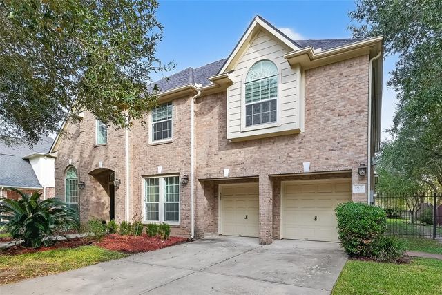 3839 Lakeridge Canyon Drive, Sugar Land, TX 77498