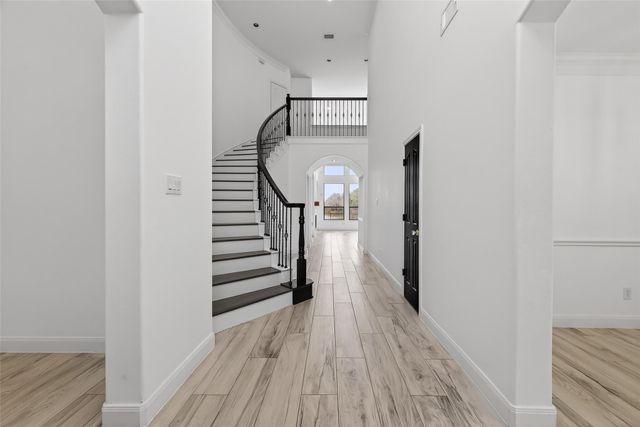 3839 Lakeridge Canyon Drive, Sugar Land, TX 77498