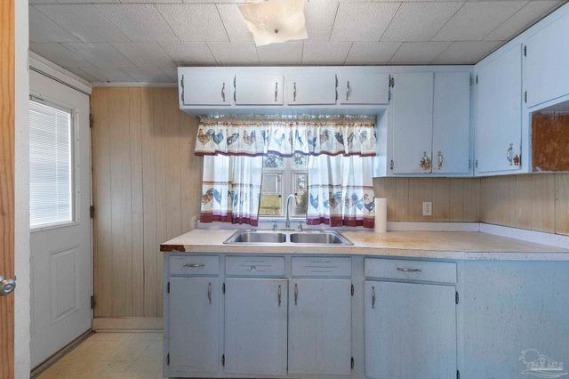 796 S E St, Pensacola, FL 32502