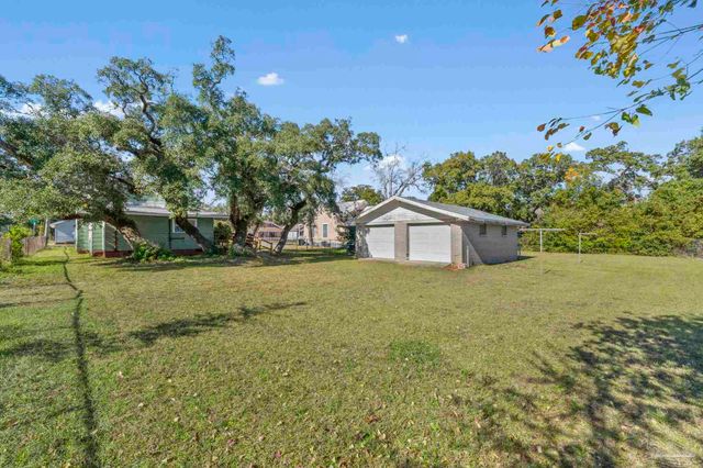 796 S E St, Pensacola, FL 32502