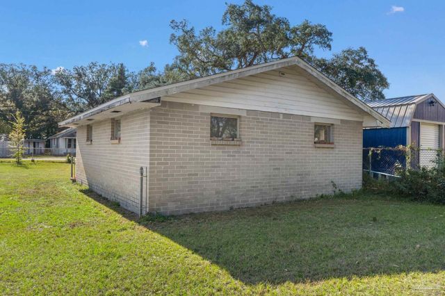 796 S E St, Pensacola, FL 32502