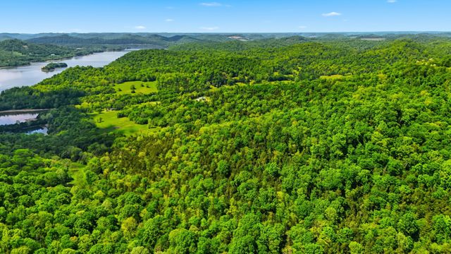 2699 Brooks Bend Ln, Gainesboro, TN 38562