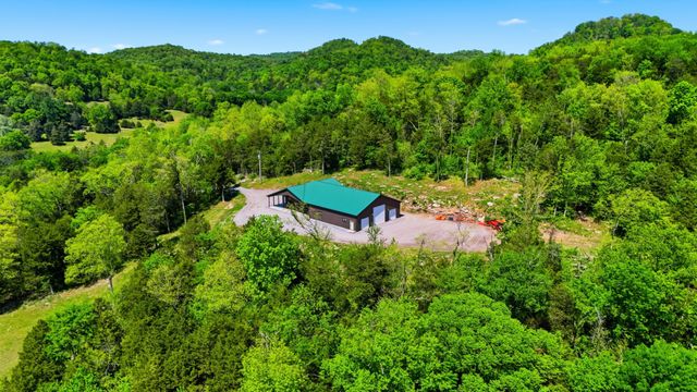 2699 Brooks Bend Ln, Gainesboro, TN 38562