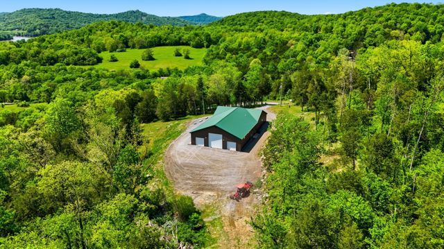2699 Brooks Bend Ln, Gainesboro, TN 38562