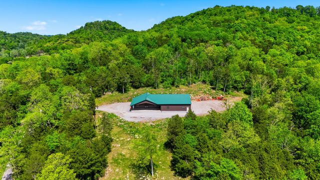 2699 Brooks Bend Ln, Gainesboro, TN 38562
