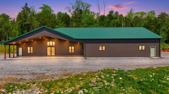 2699 Brooks Bend Ln, Gainesboro, TN 38562