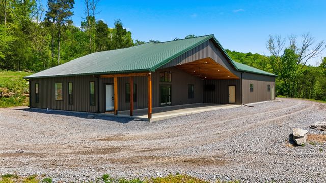 2699 Brooks Bend Ln, Gainesboro, TN 38562