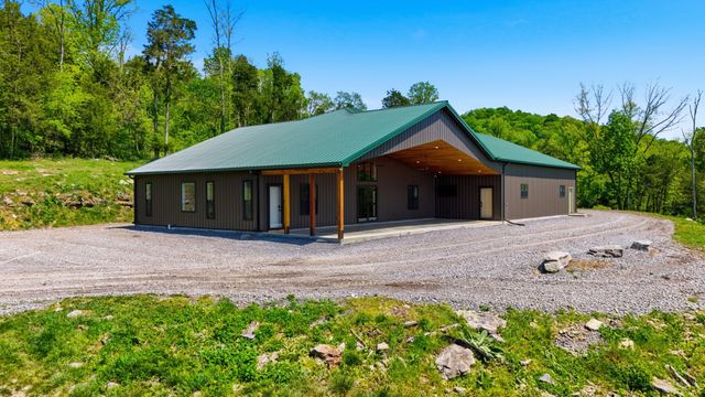 2699 Brooks Bend Ln, Gainesboro, TN 38562