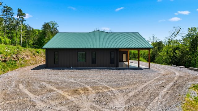 2699 Brooks Bend Ln, Gainesboro, TN 38562