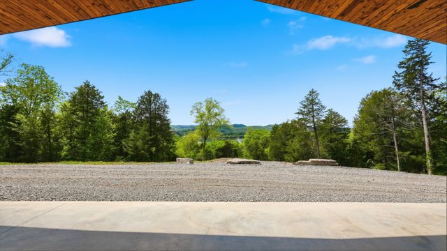 2699 Brooks Bend Ln, Gainesboro, TN 38562