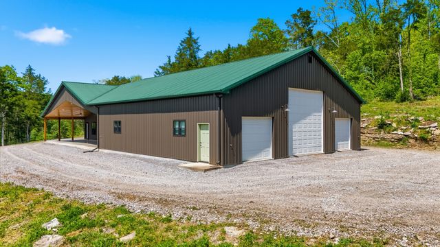 2699 Brooks Bend Ln, Gainesboro, TN 38562