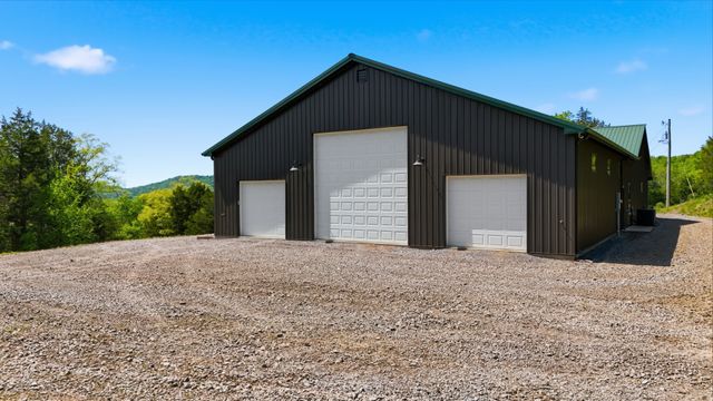 2699 Brooks Bend Ln, Gainesboro, TN 38562