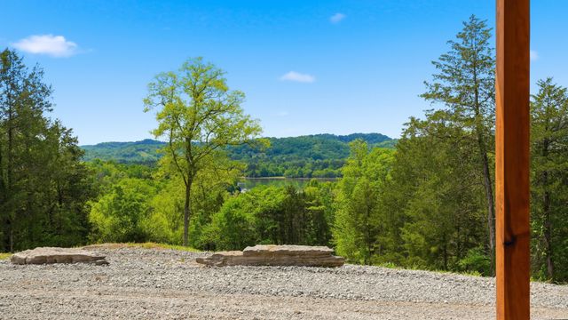 2699 Brooks Bend Ln, Gainesboro, TN 38562