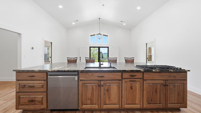 2699 Brooks Bend Ln, Gainesboro, TN 38562