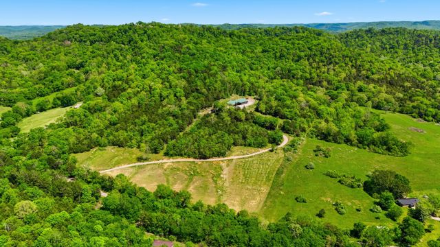 2699 Brooks Bend Ln, Gainesboro, TN 38562