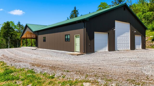 2699 Brooks Bend Ln, Gainesboro, TN 38562