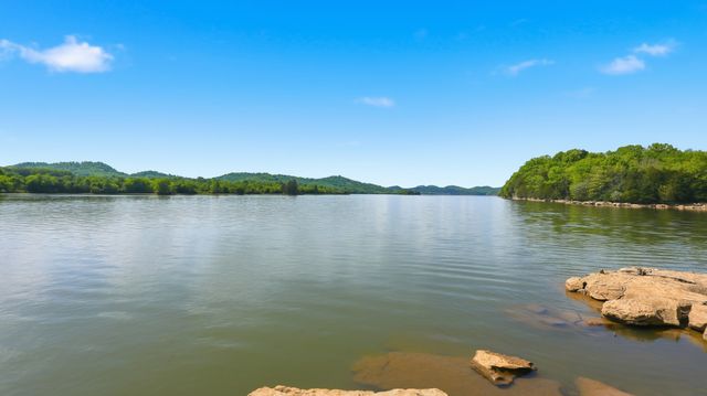 2699 Brooks Bend Ln, Gainesboro, TN 38562