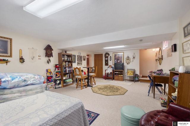 1310 Edgewood Boulevard, Papillion, NE 68046