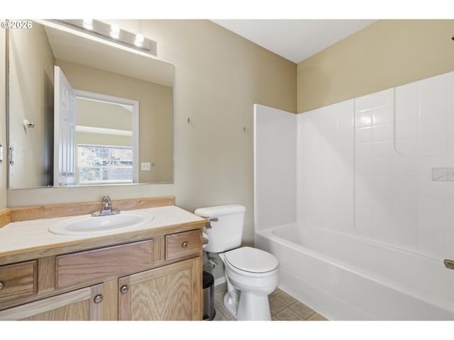 3223 Sw 179TH Ter, Beaverton, OR 97003