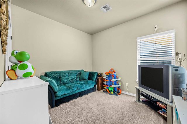 11 NE Summerwood Dr, Elgin, OK 73538