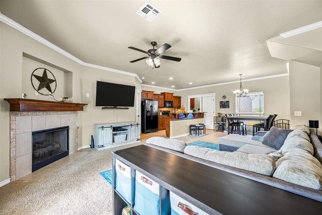 11 NE Summerwood Dr, Elgin, OK 73538