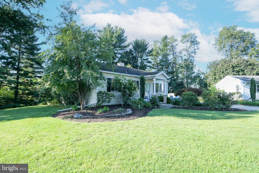 22 ELM TER, DOYLESTOWN, PA 18901 — photo 5