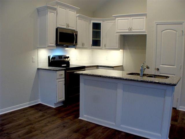 16725 Stonefield, Montgomery, TX 77316