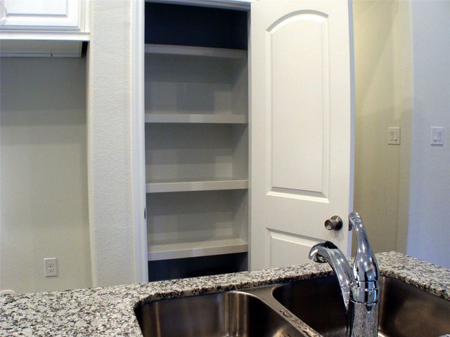 16725 Stonefield, Montgomery, TX 77316