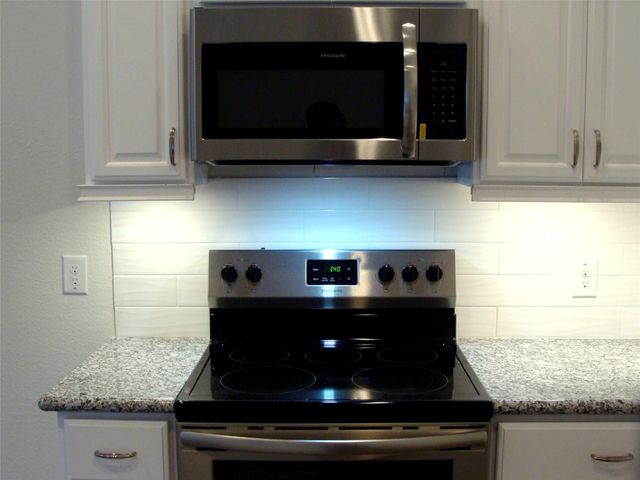 16725 Stonefield, Montgomery, TX 77316