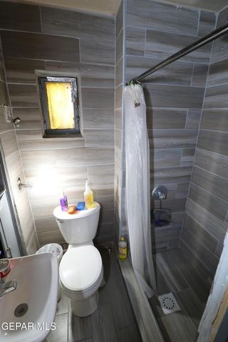 5723 Alameda Avenue, A, El Paso, TX 79905