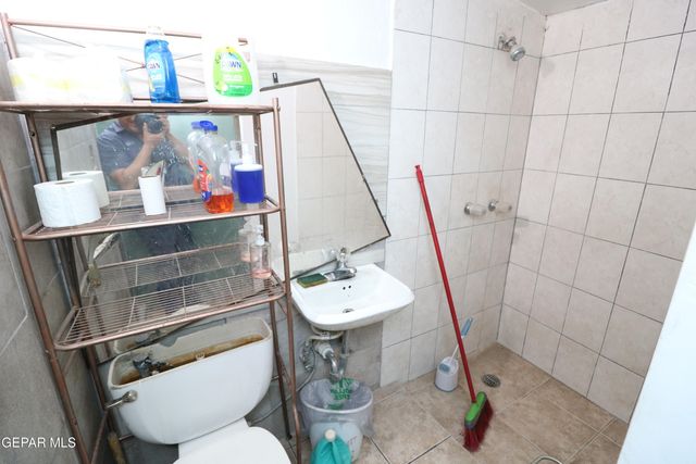 5723 Alameda Avenue, A, El Paso, TX 79905