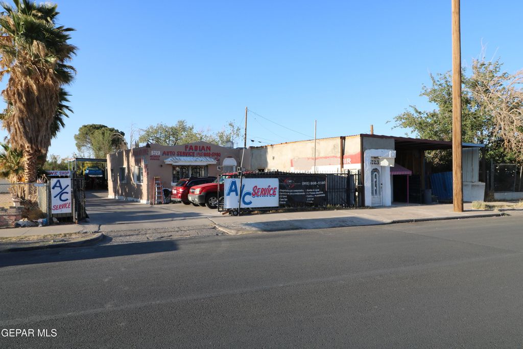 5723 Alameda Avenue, A, El Paso, TX 79905