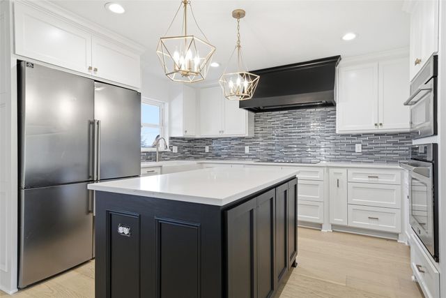 301 Tinsley W, Robinson, TX 76706